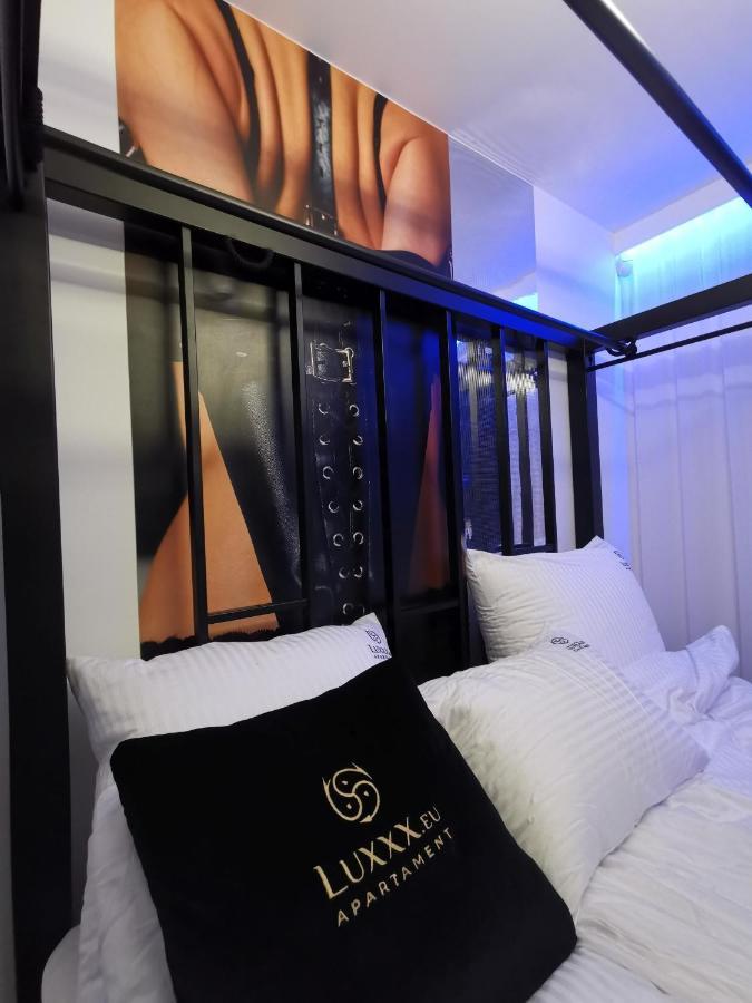 Bdsm Apartament Czestochowa Luxxx - Adults Only - Tylko Dla Doroslych Exterior photo